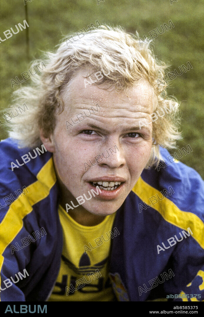ARKIV YSTAD 1974-06-06. Fotbollsspelaren Thomas Ahlström porträtt i samband med en samling med svenska fotbollslandslaget 6:e juni 1974 inför VM i Västtyskland.. Foto: Expressen / TT / Kod: 192.
