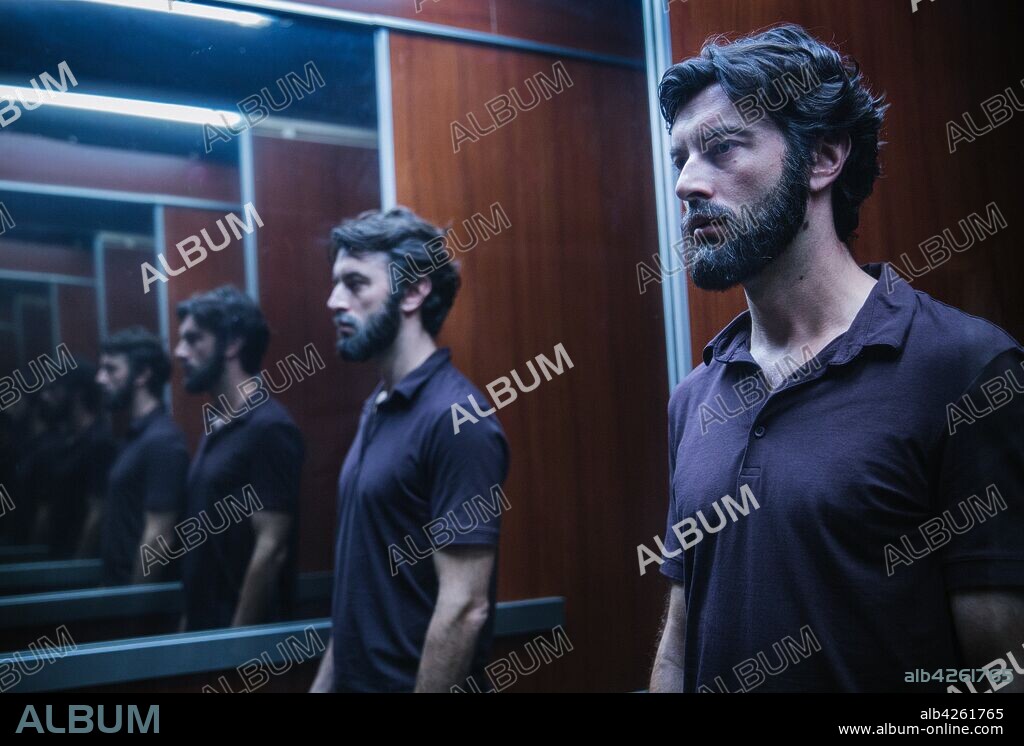 JAVIER REY en SIN FIN, 2018, dirigida por CESAR ESTEBAN ALENDA y JOSE ESTEBAN ALENDA. Copyright Producciones Transatlánticas / Solita Films / Elamedia Estud.