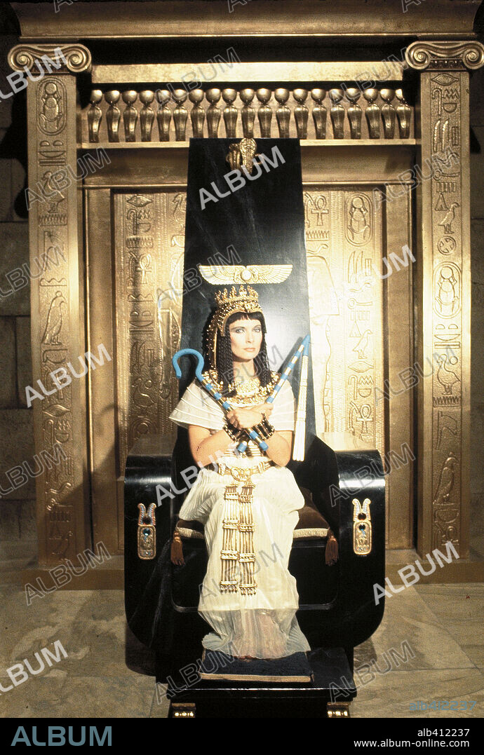 ANTONY AND CLEOPATRA, 1972, directed by CHARLTON HESTON. Copyright RANK.