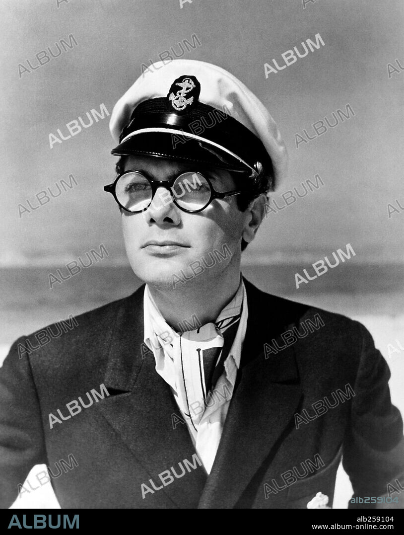 TONY CURTIS in SOME LIKE IT HOT, 1959, directed by BILLY WILDER. Copyright UNITED ARTISTS.