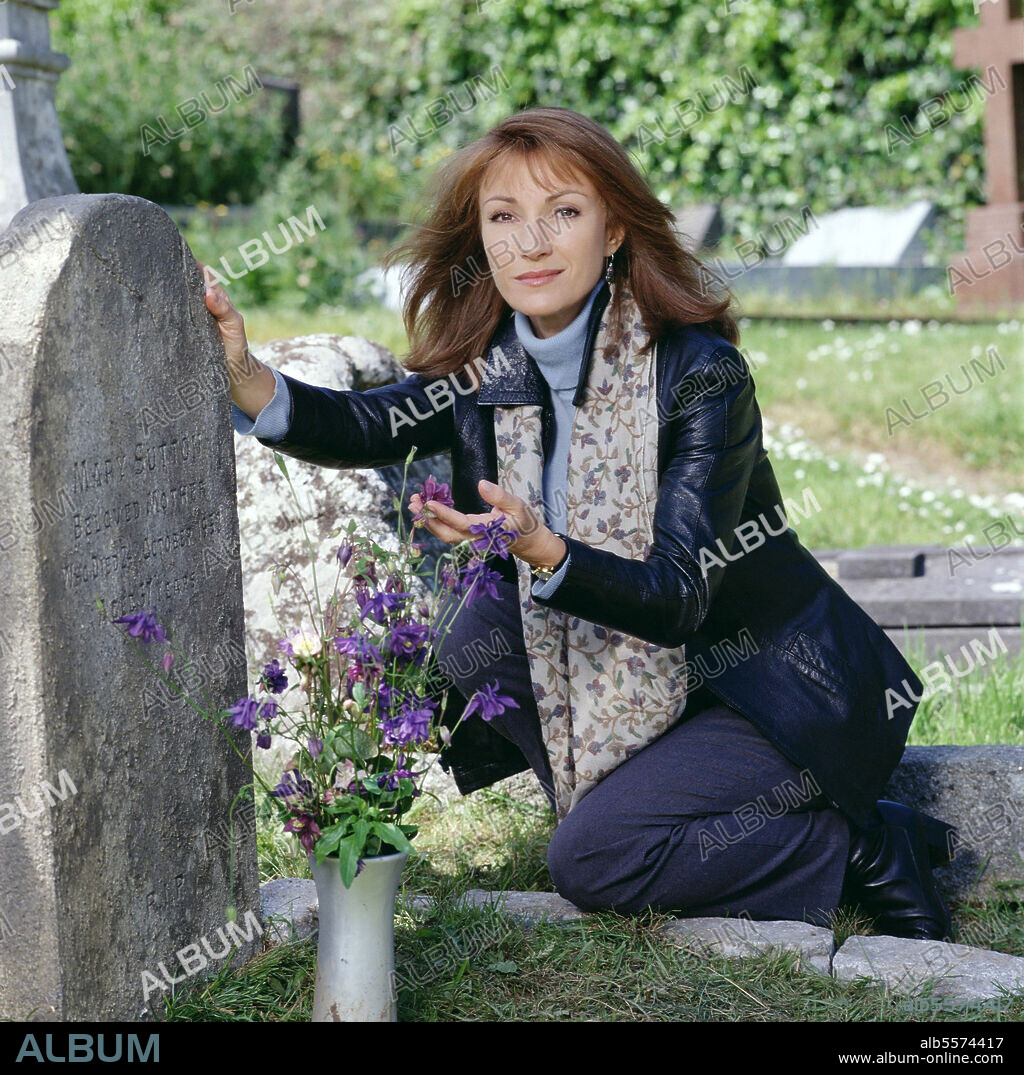 JANE SEYMOUR in TRÄNEN DER ERINNERUNG, 2000 (YESTERDAY'S CHILDREN), unter der Regie von MARCUS COLE. Copyright World International Network (WIN).