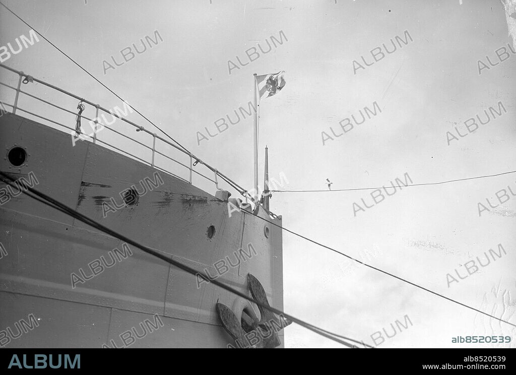 Göteborg - 1923-11-15 - Göteborgsflaggan vajar in stäven på ett fartyg *** Local Caption *** GT Krep 2011-06. KAMERAREPORTAGE.