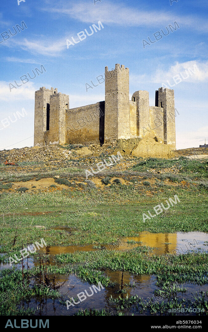 Sádaba, arab / medieval castle.
