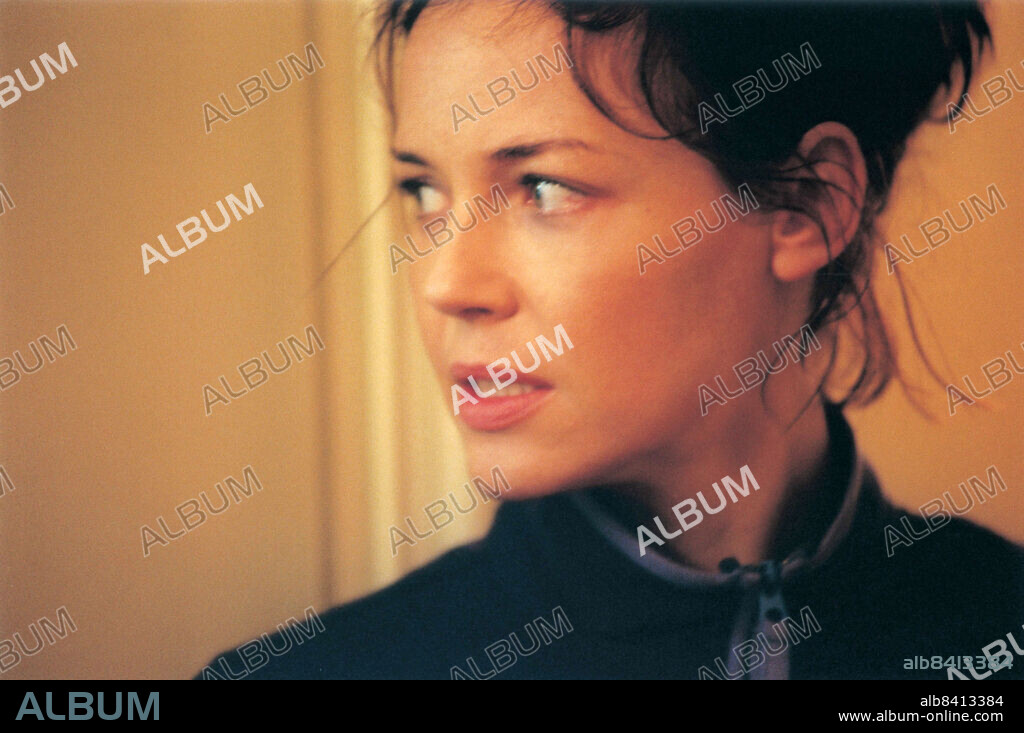 CONNIE NIELSEN in DEMONLOVER, 2002, directed by OLIVIER ASSAYAS. Copyright PALM PICTURES.