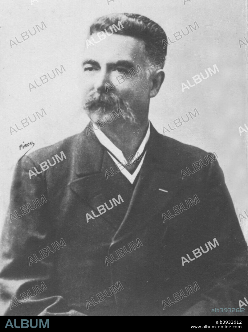 'Segond', c1893. Paul Ferdinand Segond (1851-1912), French surgeon who was a founder of obstetrics and the teaching of gynaecology in Paris. He was also an expert on the knee and described the eponymous Segond fracture. From the 2e collection [Felix Potin, c1893].