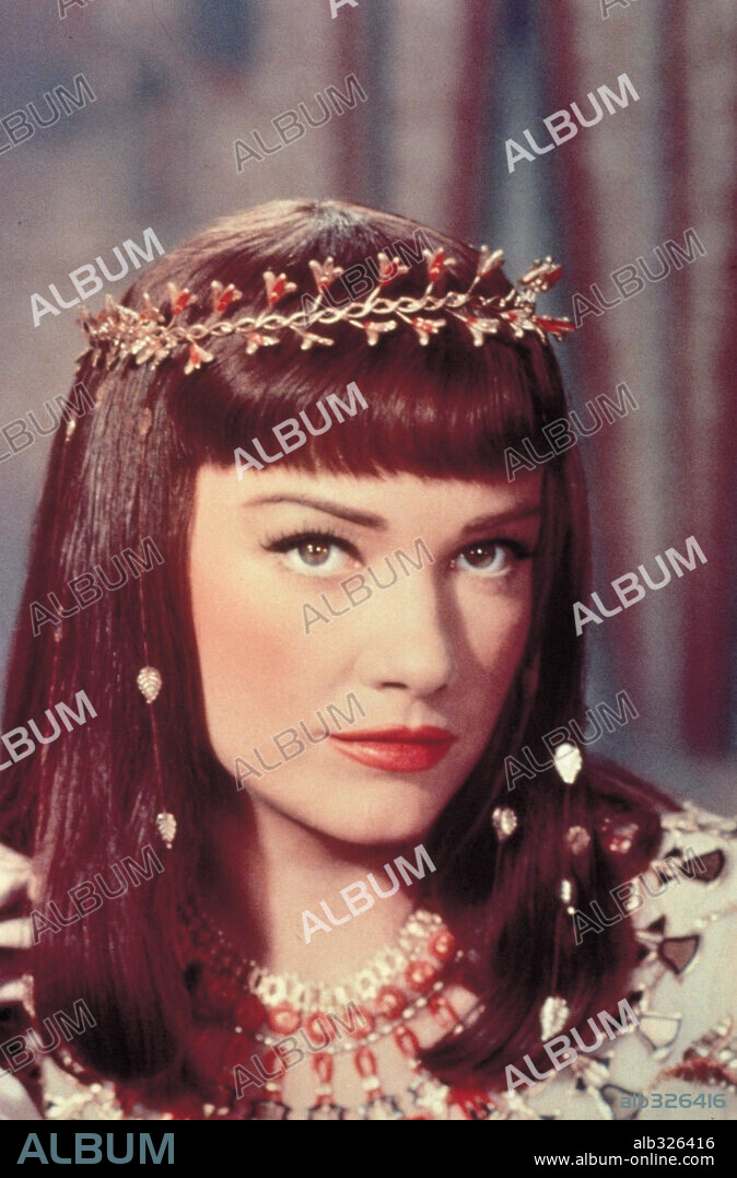 ANNE BAXTER in THE TEN COMMANDMENTS, 1956, directed by CECIL B DEMILLE. Copyright PARAMOUNT PICTURES.