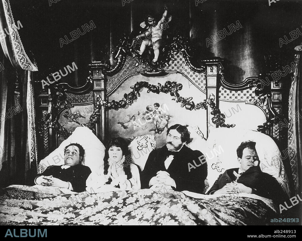 NANA, 1926, réalisé par JEAN RENOIR. Copyright FILMS ROITFEID, LES/GIGNO.