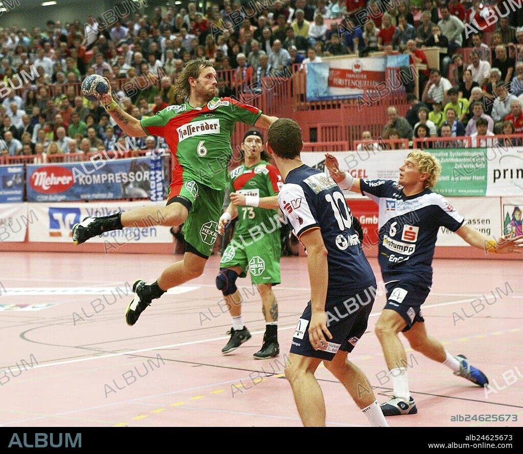 Grzegorz Tkaczyk (Magdeburg) throwing