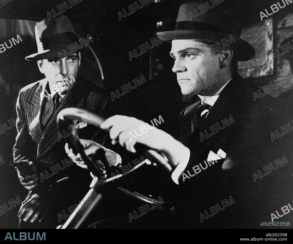 HUMPHREY BOGART and JAMES CAGNEY in THE ROARING TWENTIES, 1939, directed by RAOUL WALSH. Copyright WARNER BROS/FIRST NATIONAL.