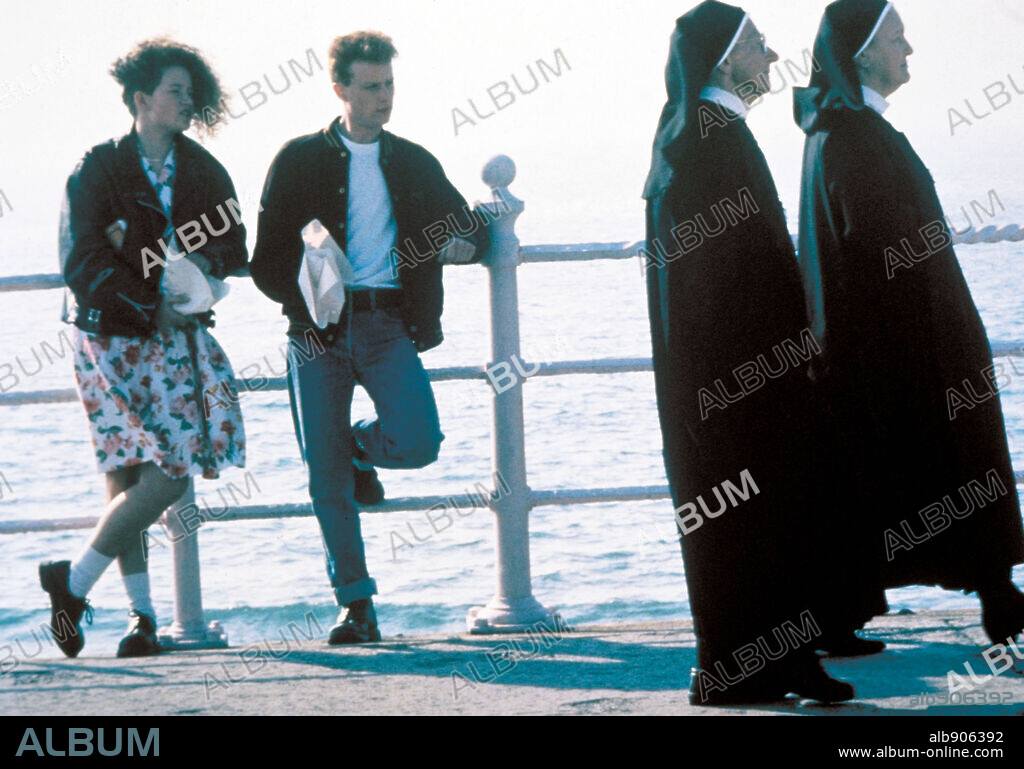 THE MIRACLE, 1991, directed by NEIL JORDAN. Copyright PALACE PICTURES.