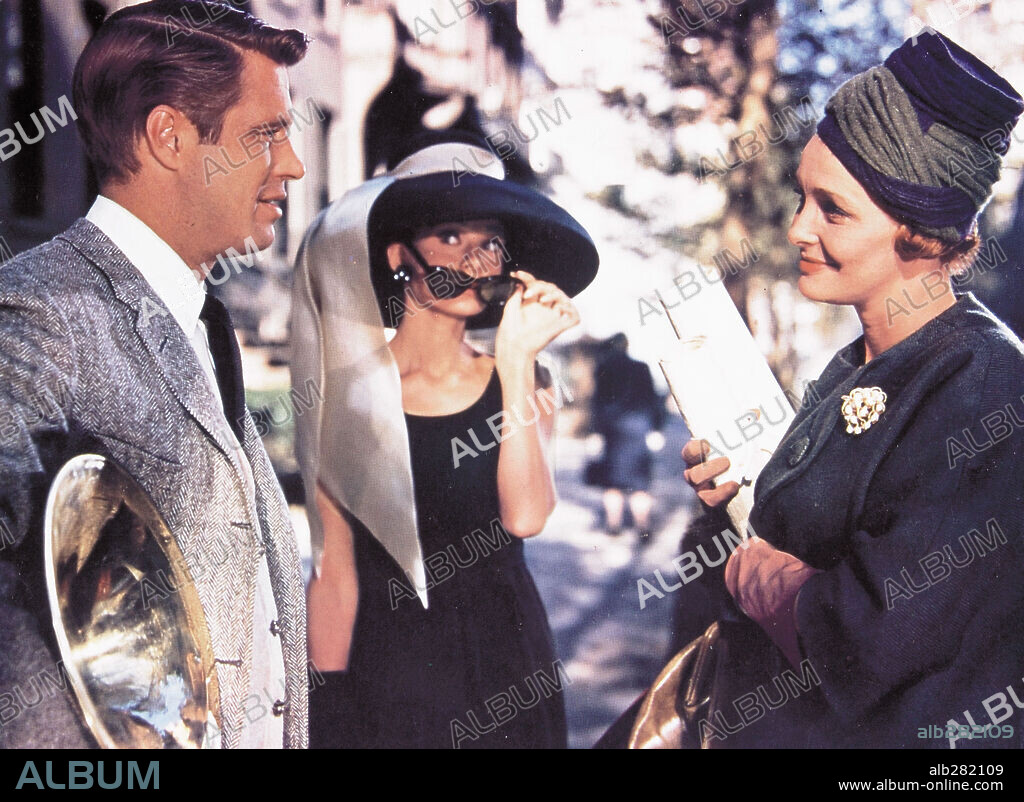 AUDREY HEPBURN, GEORGE PEPPARD and PATRICIA NEAL in BREAKFAST AT TIFFANY'S, 1961, directed by BLAKE EDWARDS. Copyright PARAMOUNT PICTURES.