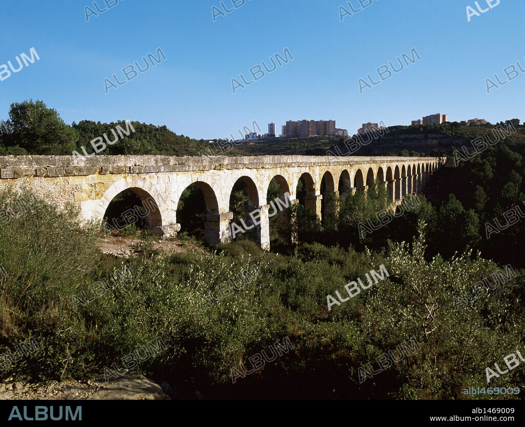 ARTE ROMANO. ESPAÑA. PONT DE LES FERRERES. Acueducto romano construído entre los siglos I y II. Provincia de Tarragona. Cataluña.