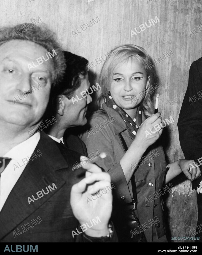 roma, premio strega, carlo servi, pier paolo pasolini e l'attrice laura betti 1961.