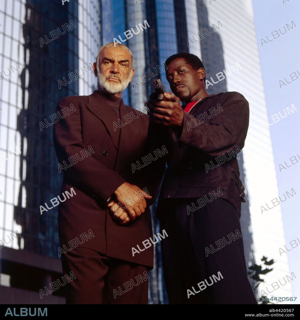 SEAN CONNERY und WESLEY SNIPES in RISING SUN, 1993, unter der Regie von PHILIP KAUFMAN. Copyright 20TH CENTURY FOX.