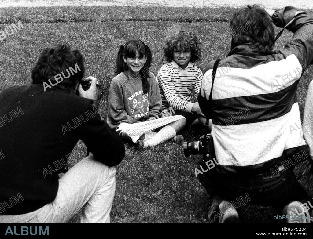 ARKIV 1983-06-17. Barnskådespelarna Hanna Zetterberg och Dan Håfström i Stockholm 17:e juni 1983 i samband med filmen "Ronja Rövardotter.. Foto: Dan Hansson / SvD / SCANPIX / Kod:11014.