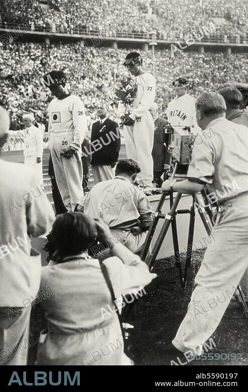 XI Olympic Games, 1-16 August 1936, Berlin. Presentation for the men's marathon: 1. Japan, 2. Great Britain, 3. Japan. Photo.