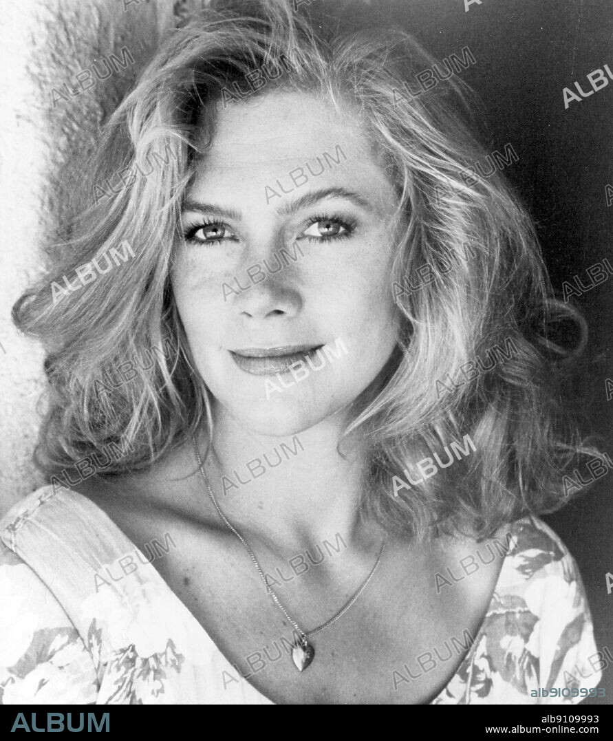KATHLEEN TURNER in THE JEWEL OF THE NILE, 1985, directed by LEWIS TEAGUE. Copyright 20TH CENTURY FOX.