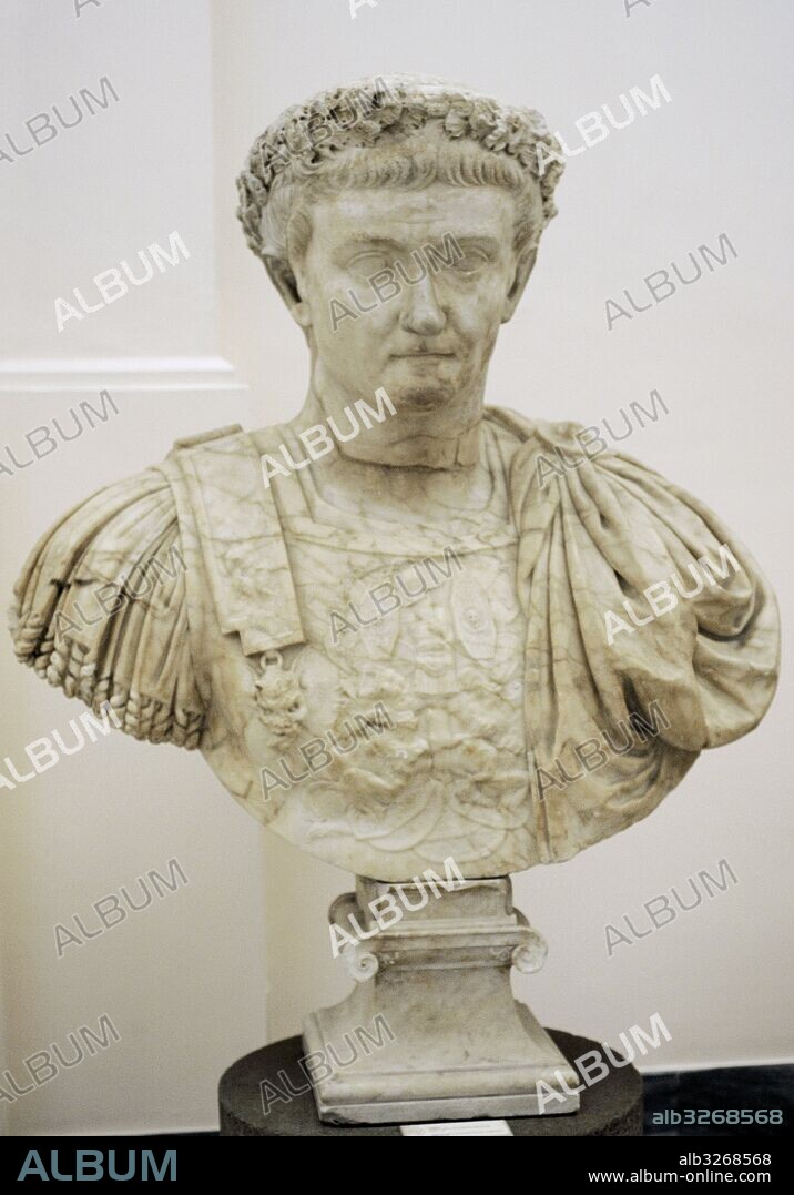 TIBERIO (Tiberio Iulius Caesar) (Roma, h.42 a.C.Misena, 37 d.C.). Emperador romano (12-37). Fue adoptado por Augusto, quien lo nombró su sucesor. Dinastía Julio-Claudia. Retrato. El busto moderno, realizado el escultor italiano Guglielmo della Porta. h. 40 d.C. Galería de los emperadores. Museo Arqueológico Nacional de Nápoles. Italia.