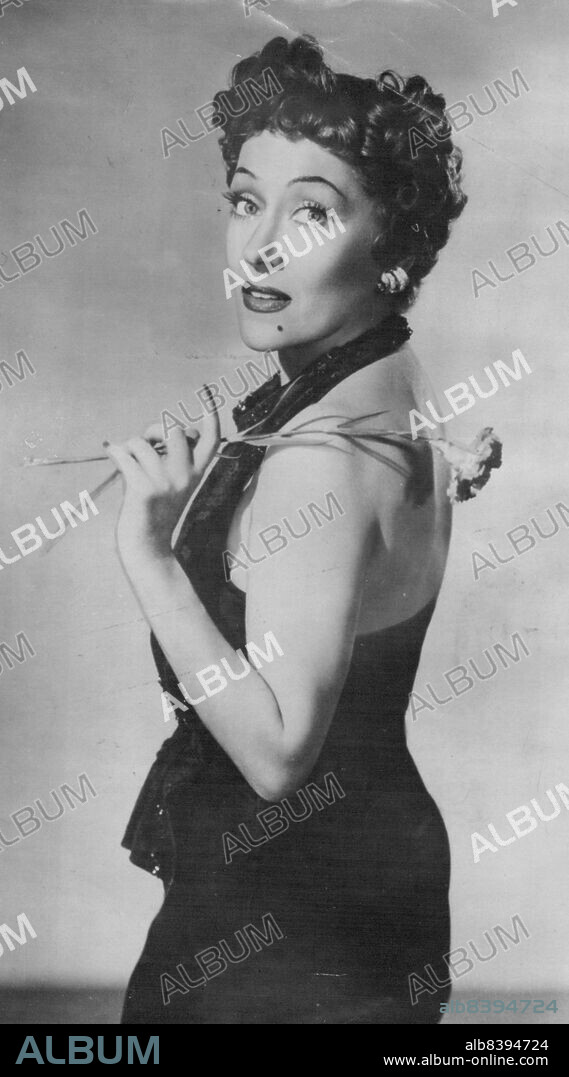 The Provocative Gloria - In provocative pose, the screen's ***** young Gloria Swanson, making a her come-back in comedy in international's '3 for *****
This will be her first colour film.
As in her comeback film 'Sunset Boulevard', Gloria plays a Hollywood star, this time at the zenith of her career.
Gloria personally chose the story, which tells of the meeting ***** a worldly star and a shy professor of biochemistry aboard the Santa Fe Hollywood Special. November 8, 1952.