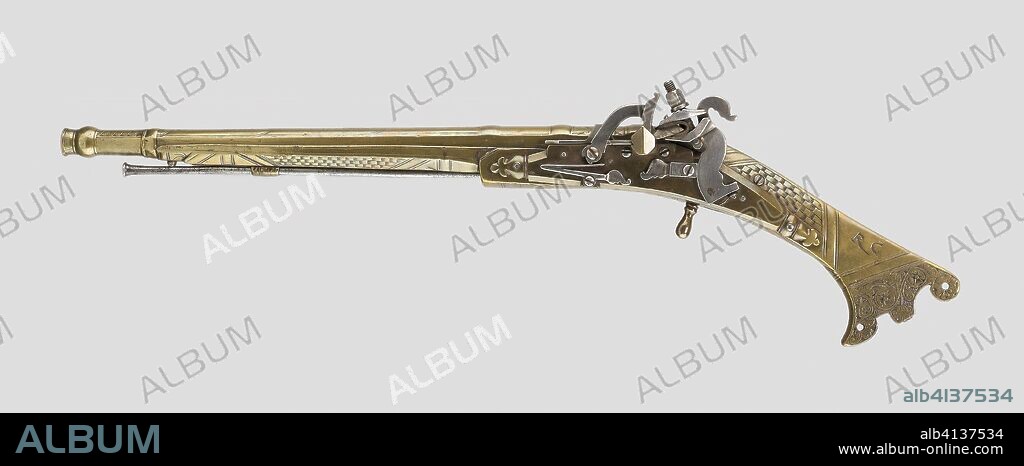 Snaphance Pistol. Scottish, Dundee. Date: 1609-1619. Dimensions: L. 43.8 cm (17 1/4 in.) 
Barrel L. 27.5 cm (11 13/16 in.) 
Wt. 1 lb. 12 oz.
Caliber .39. Brass, steel. Origin: Dundee.