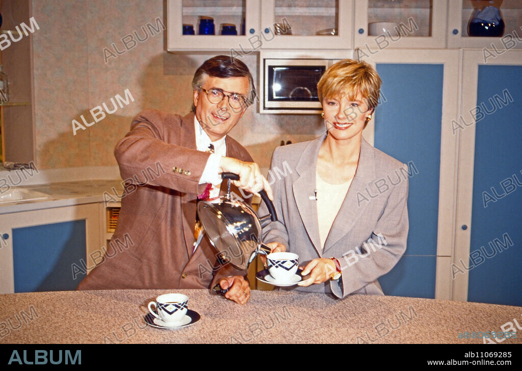 Viva, infotainment live show, Germany 1992, presenter team: Eberhard Rohrscheid, Martina Menningen.