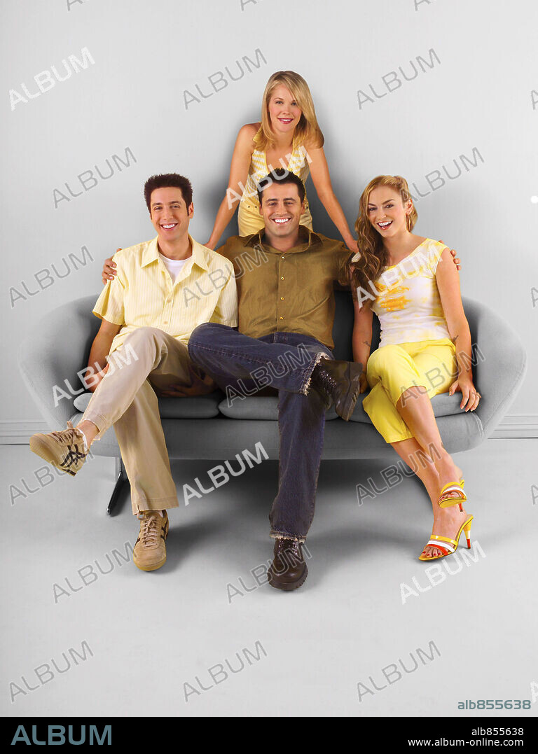 ANDREA ANDERS, DREA DE MATTEO, MATT LEBLANC y PAULO COSTANZO en JOEY-TV, 2004, dirigida por ANDREW D. WEYMAN y DAVID SCHWIMMER. Copyright NBC.