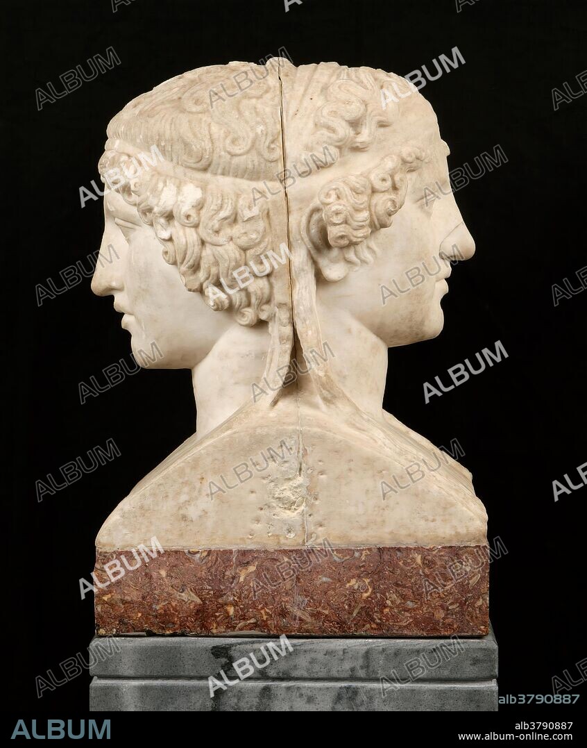 Taller romano / 'Afrodita y Eros'. Hacia 35. Mármol blanco de Carrara, 40 x 25 cm.