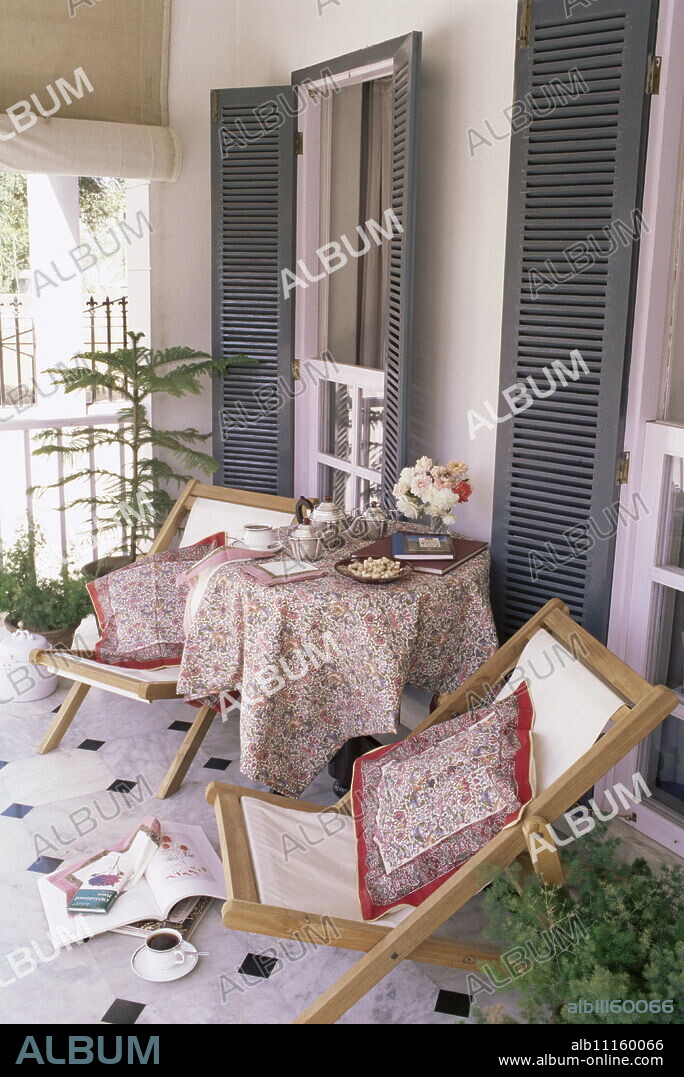 Contemporary block-printed fabric, designed by Toy & Joy Singh, covered verandah, private residence, Jaipur, Rajasthan state, India, Asia.