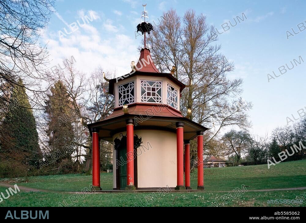 Kassel-Wilhelmshöhe, Barockpark / Mulang, Chinesischer Tempel © Florian Monheim 4,5 × 6 cm.
