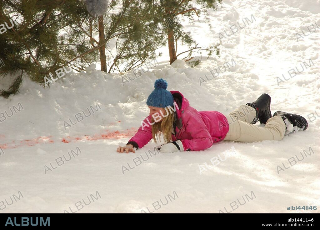 EMMA BELL en FROZEN, 2010, dirigida por ADAM GREEN. Copyright A BIGGER BOAT/ARIESCOPE PICTURES.