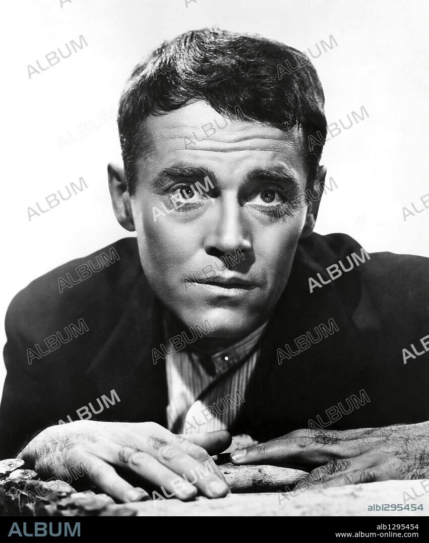 HENRY FONDA en EL FUGITIVO, 1947 (THE FUGITIVE), dirigida por JOHN FORD. Copyright RKO.