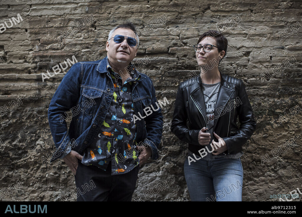 Valencia, 13/10/2016. Entrevista a Chimo Bayo y Emma Zafón, coescritores del libro «No iba a salir y me lié». Foto: Mikel Ponce ARCHDC.