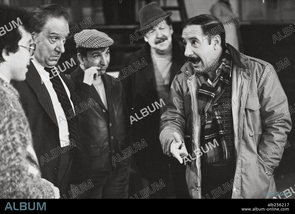 ALFREDO LANDA, FERNANDO SANCHO und JOSE BODALO in LAS AUTONOSUYAS, 1983, unter der Regie von RAFAEL GIL. Copyright CORAL P.C.