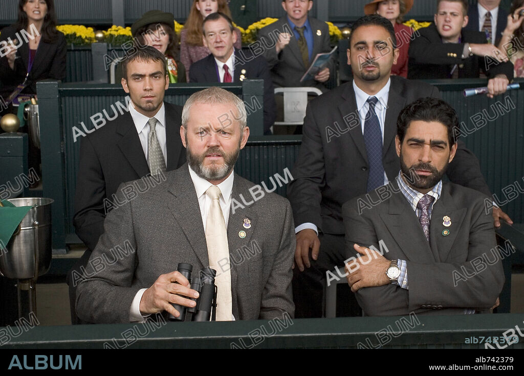 ANTONIO ALBADRAN and DAVID MORSE in DREAMER: INSPIRED BY A TRUE STORY, 2005, directed by JOHN GATINS. Copyright DREAMWORKS PICTURES / LEDERER, JOE.