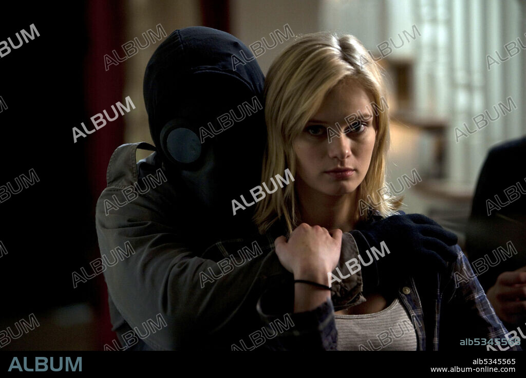 SARA PAXTON in STATIC, 2012, directed by TODD LEVIN. Copyright New Artists Alliance.
