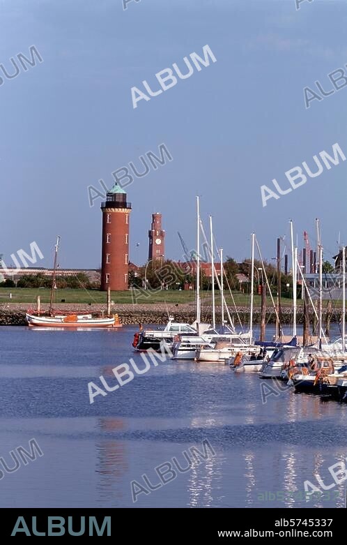 Cuxhaven / Blick vom Jachthafen auf Alte Liebe 6 × 9 cm.