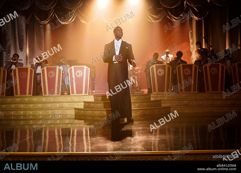 JOSHUA BOONE en SECRETOS, MENTIRAS, PASIONES Y JAZZ, 2022 (A JAZZMAN'S BLUES), dirigida por TYLER PERRY. Copyright The Tyler Perry Company.