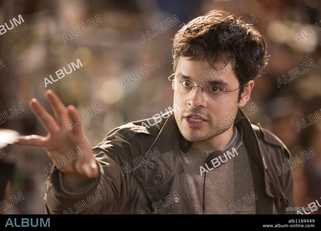 THOR FREUDENTHAL in HOTEL FOR DOGS, 2009, directed by THOR FREUDENTHAL. Copyright DREAMWORKS SKG / TRUEBLOOD, JAMIE.