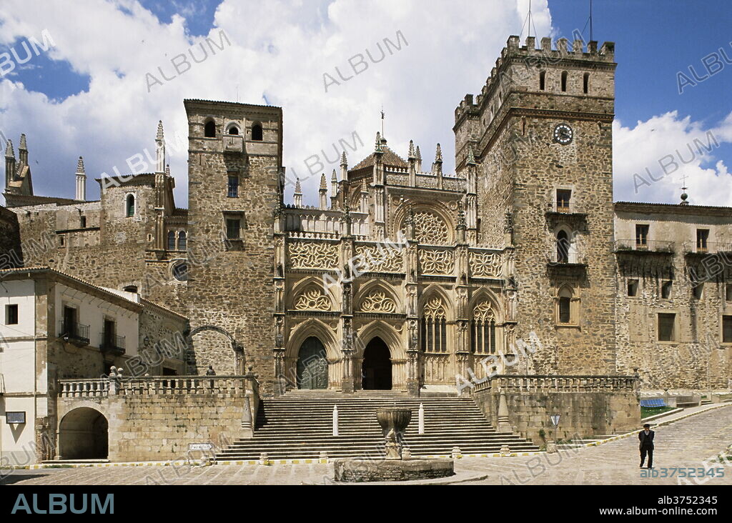 Monastery of Guadalupe, Guadalupe, Caceres, UNESCO World Heritage Site, Extremadura, Spain, Europe.