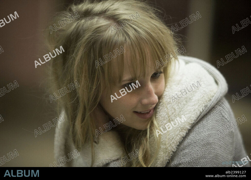 INGRID GARCIA JONSSON en HERMOSA JUVENTUD, 2014, dirigida por JAIME ROSALES. Copyright FRESDEVAL FILMS.