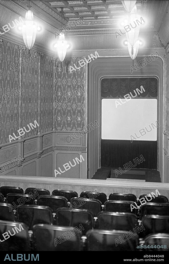 Göteborg - 1921-12-29 - Interiör Scalabiografen - Östra Hamngatan 37 - sedermera biograferna Plaza och Cinema *** Local Caption *** 1921 - 6491. KAMERAREPORTAGE.