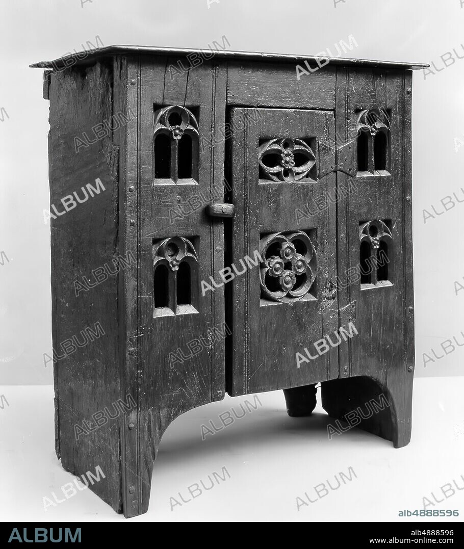Cupboard, British, late 15th century, British, Oak, Overall: 35 3/4 x 31 7/8 x 15 15/16 in. (90.8 x 81 x 40.5 cm), Woodwork-Furniture.