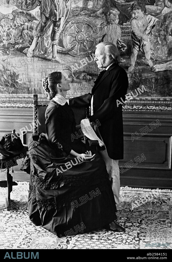 RICHARD BURTON and VANESSA REDGRAVE in WAGNER, 1983, directed by TONY PALMER. Copyright HUNGAROFILM.