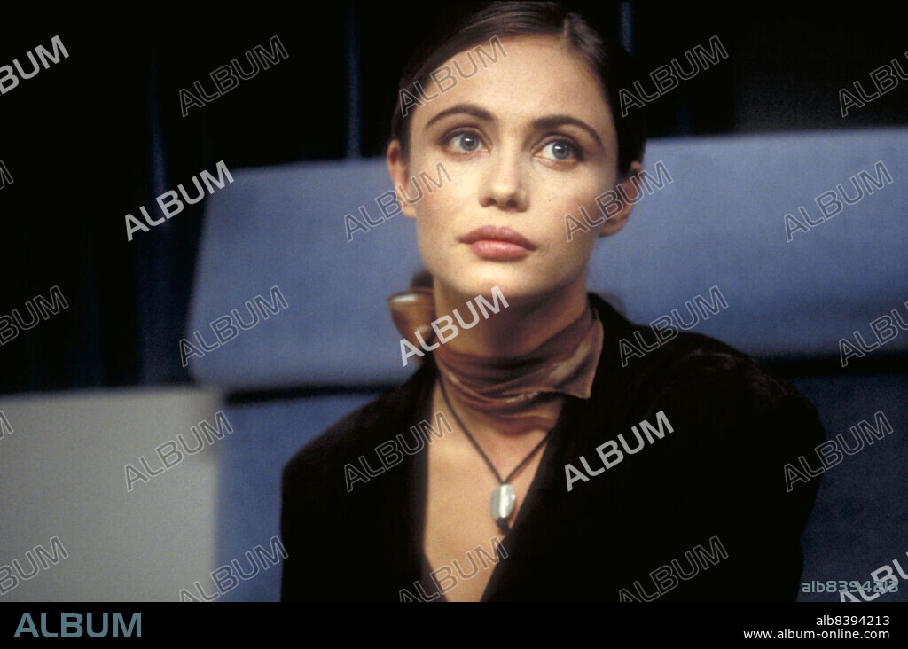 EMMANUELLE BEART en MISION IMPOSIBLE, 1996 (MISSION: IMPOSSIBLE), dirigida por BRIAN DE PALMA. Copyright PARAMOUNT PICTURES.