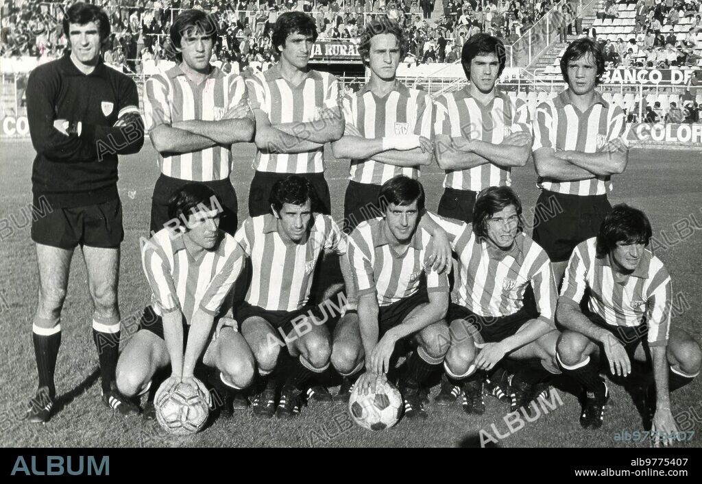 Athletic Bilbao team that faced Sevilla in a First Division League match valid for the 1979-80 season, played at the Ramón Sánchez-Pizjuán stadium on October 28, 1979 with Sevilla's victory 3-1 with goals of Bertoni and Montero (2) for the locals, and Alesanco for the visitors. From left to right, standing, Iríbar; Goicoechea, Alesanco, De Andrés, Urquiaga, Núñez; crouching, Dani, Irureta, Rojo I, Tirapu and Carlos Ruiz. (Photo Angel Dubbed).