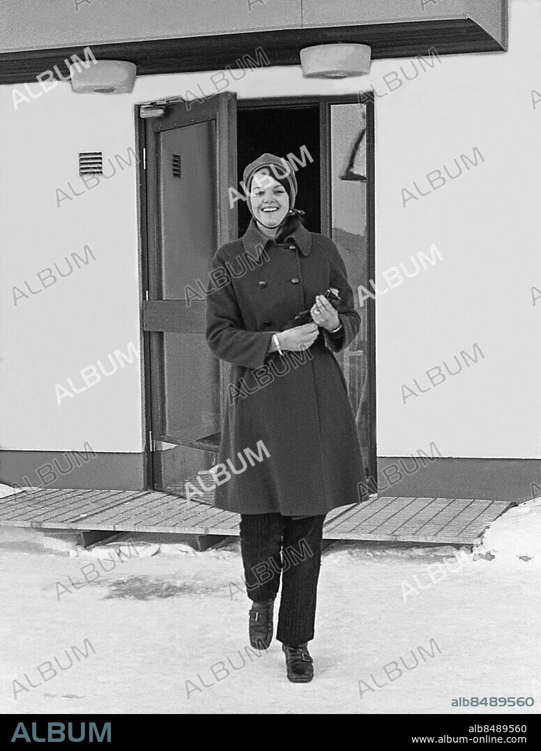 STOCKHOLM 1969-03-01. Linda Hedmark född Linda Knowles Brittisk höjdhopperska gifter sig med svenske spjutkastaren Lennart Hedmark.. Foto: TT Historical / Kod: 1902.
