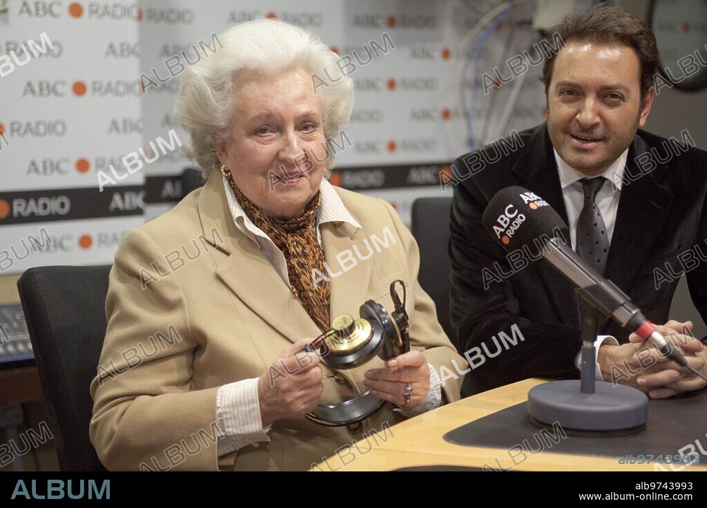Madrid 20-11-2012 La infanta Doña Pilar en el programa de ABC Punto Radio "Queremos hablar" con Albert Castillon y Javier Silvestre.   Foto: Juan Piedra    Archdc.