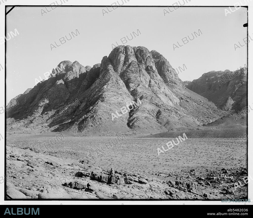Ras Safsaf (Mt. Sinai), view from Wady er-Raha ca. between 1898 and 1914.