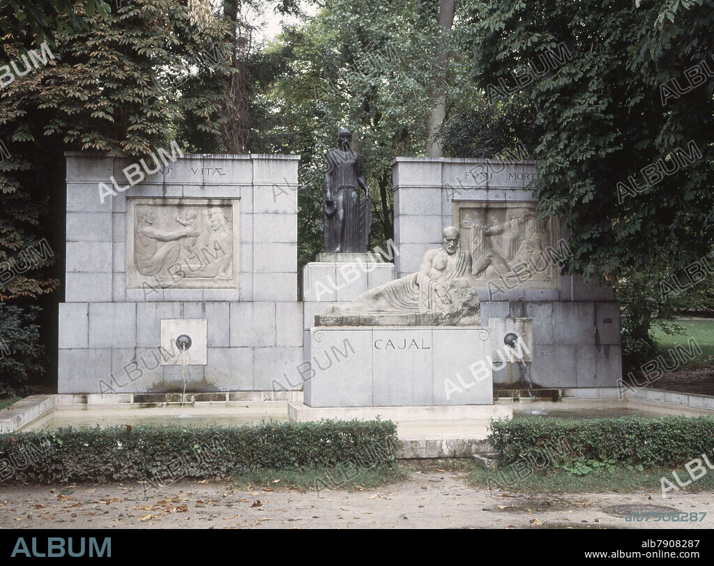 VICTORIO MACHO ROGADO. MONUMENTO CONMEMORATIVO A SANTIAGO RAMON Y CAJAL.