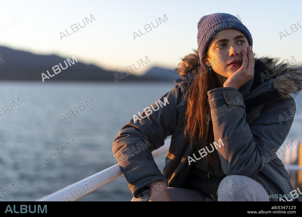 MARGARET QUALLEY en LA ASISTENTA, 2021 (MAID), dirigida por HELEN SHAVER y JOHN WELLS. Copyright JOHN WELLS PRODUCTIONS.